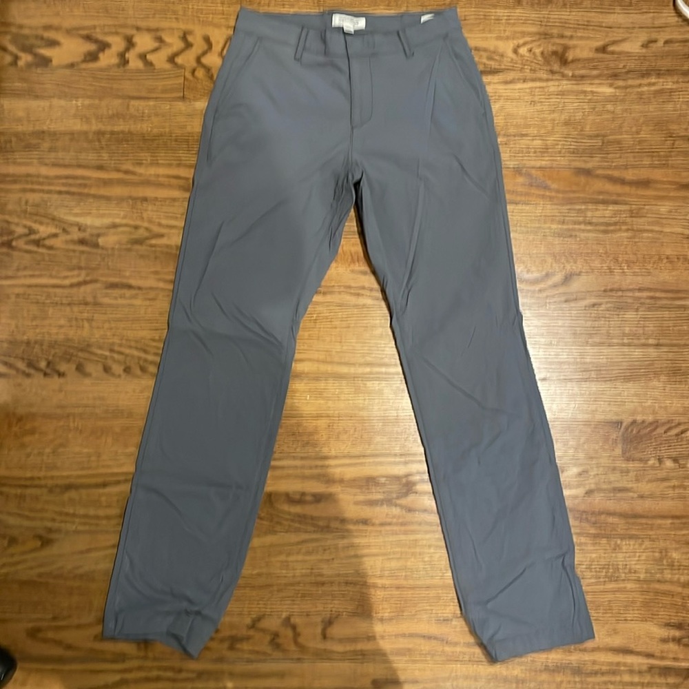 Men’s Gray Tech Pants Size 29/32